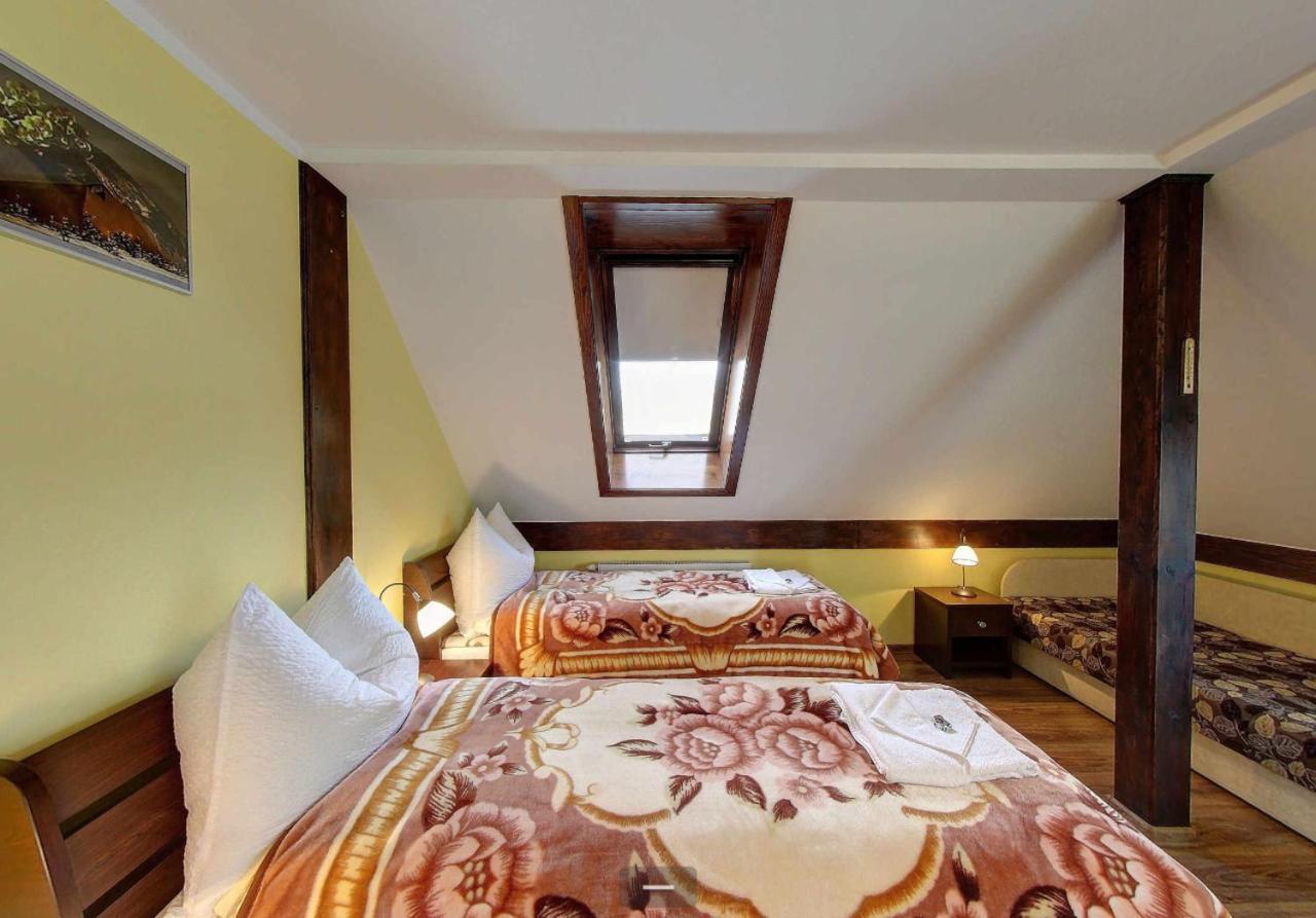 Villa Jura Pokoje Goscinne Zarki Extérieur photo