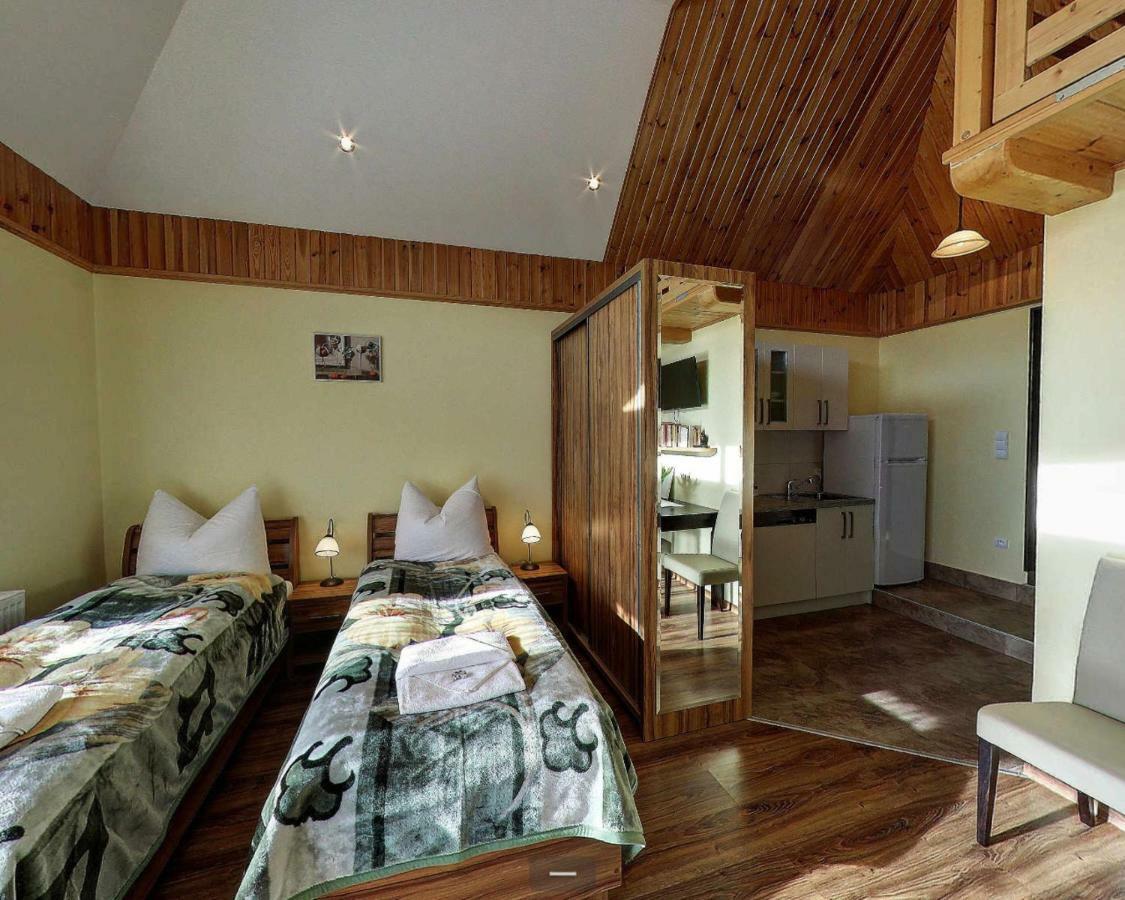 Villa Jura Pokoje Goscinne Zarki Extérieur photo